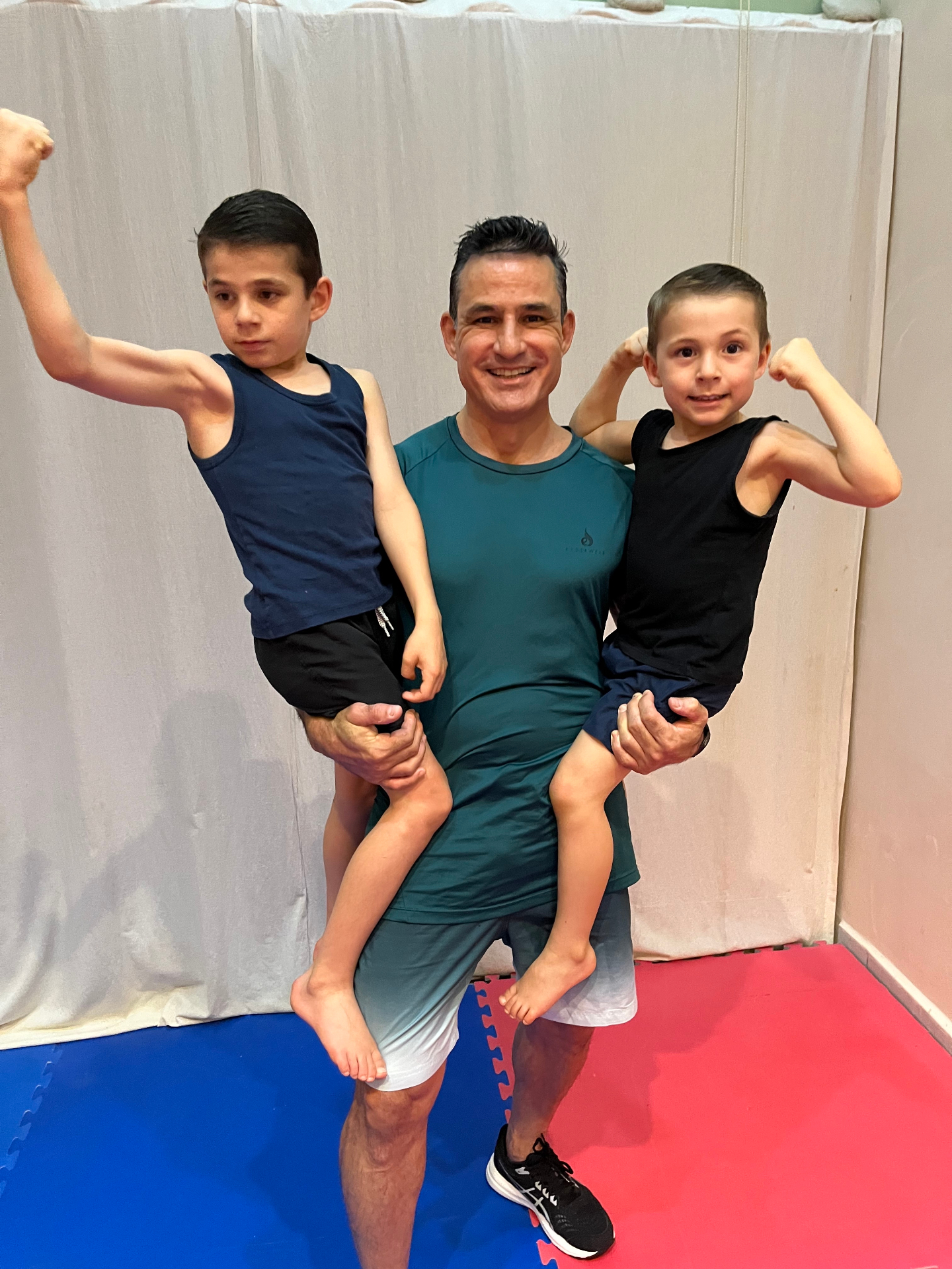 Jero con sus hijos